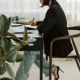 Social media marketing kisvállalkozásoknak: 7 megtérülő tipp 2025-re